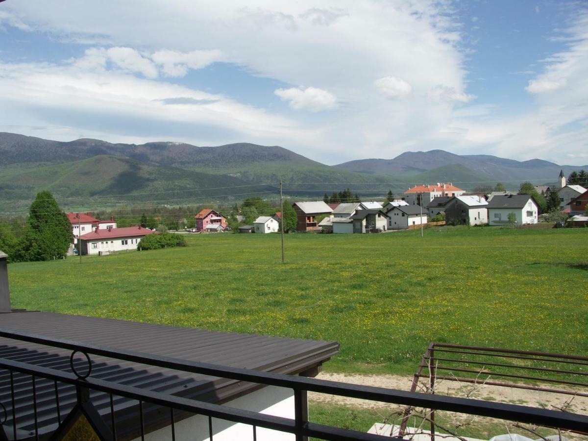 Apartments Zegarac House Korenica Exterior photo