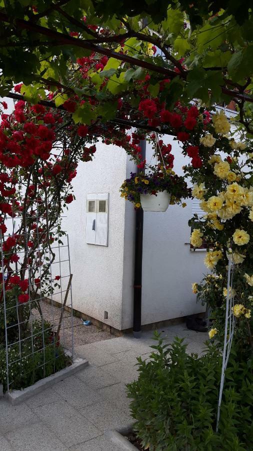Apartments Zegarac House Korenica Exterior photo